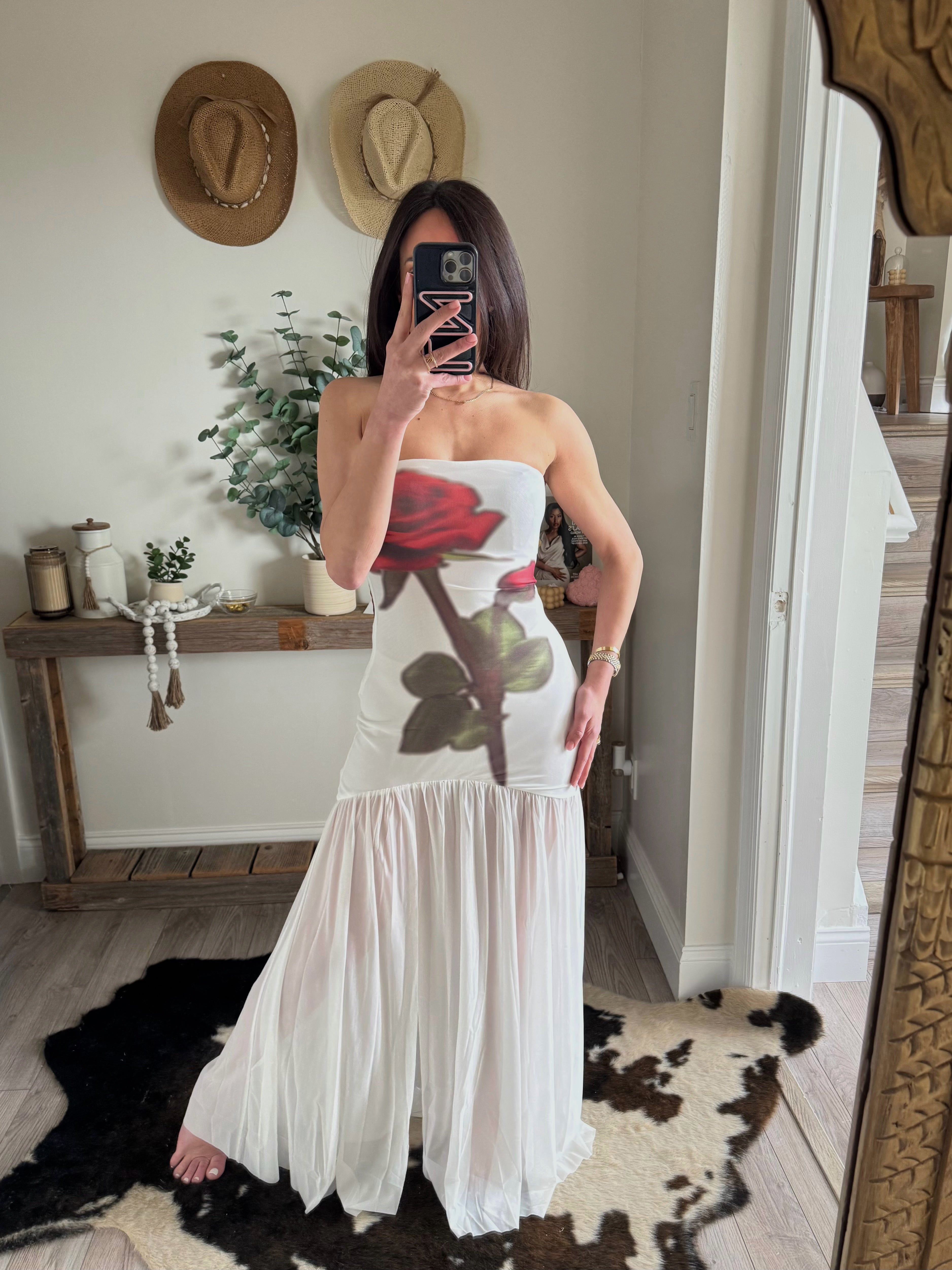 White Rose-Print Mesh Strapless Drop-Waist Maxi Dress M White Rose-Print Mesh Strapless Drop-Waist Maxi Dress M