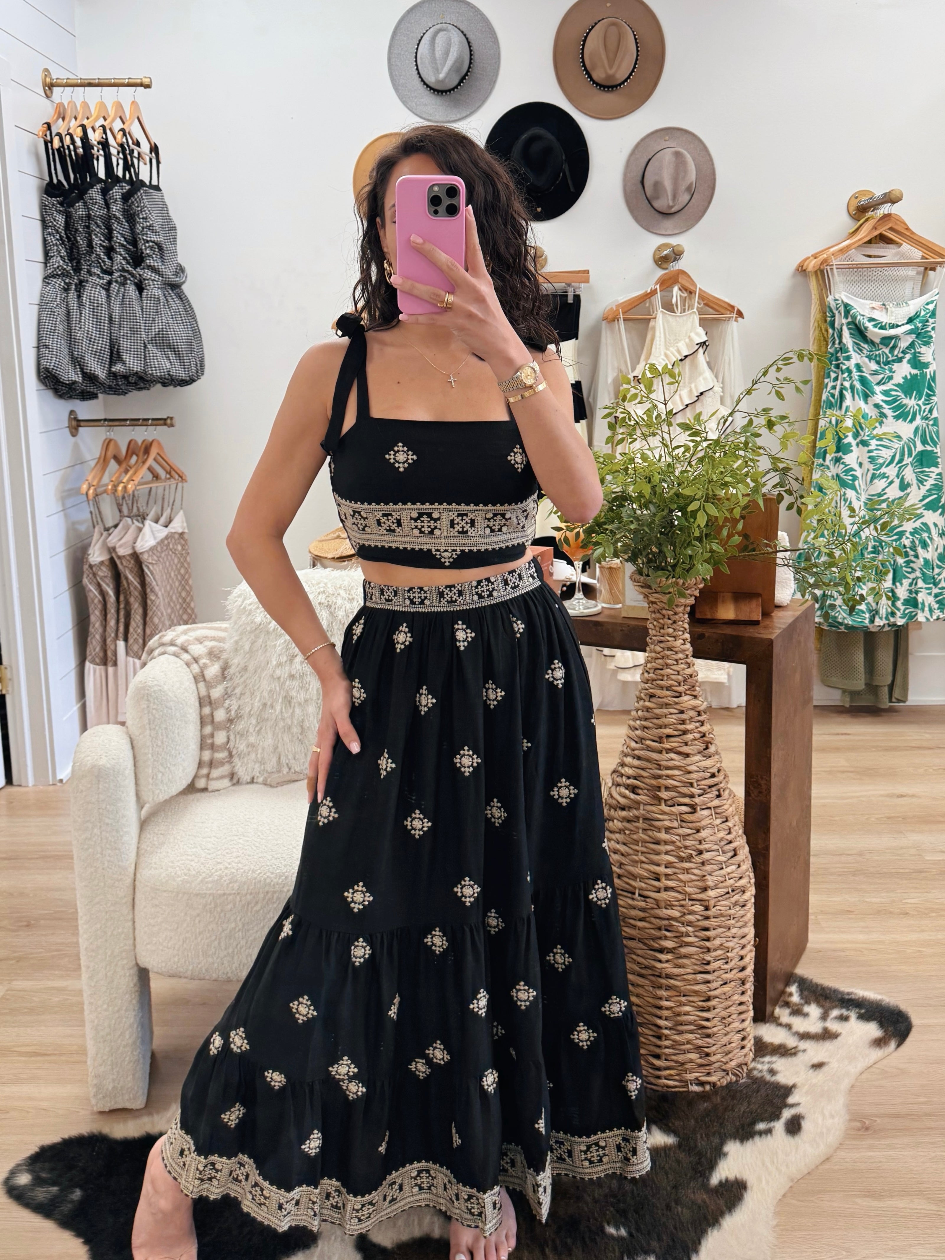 Boho Black/Gold Tiered Midi Skirt M Boho Black/Gold Tiered Midi Skirt M