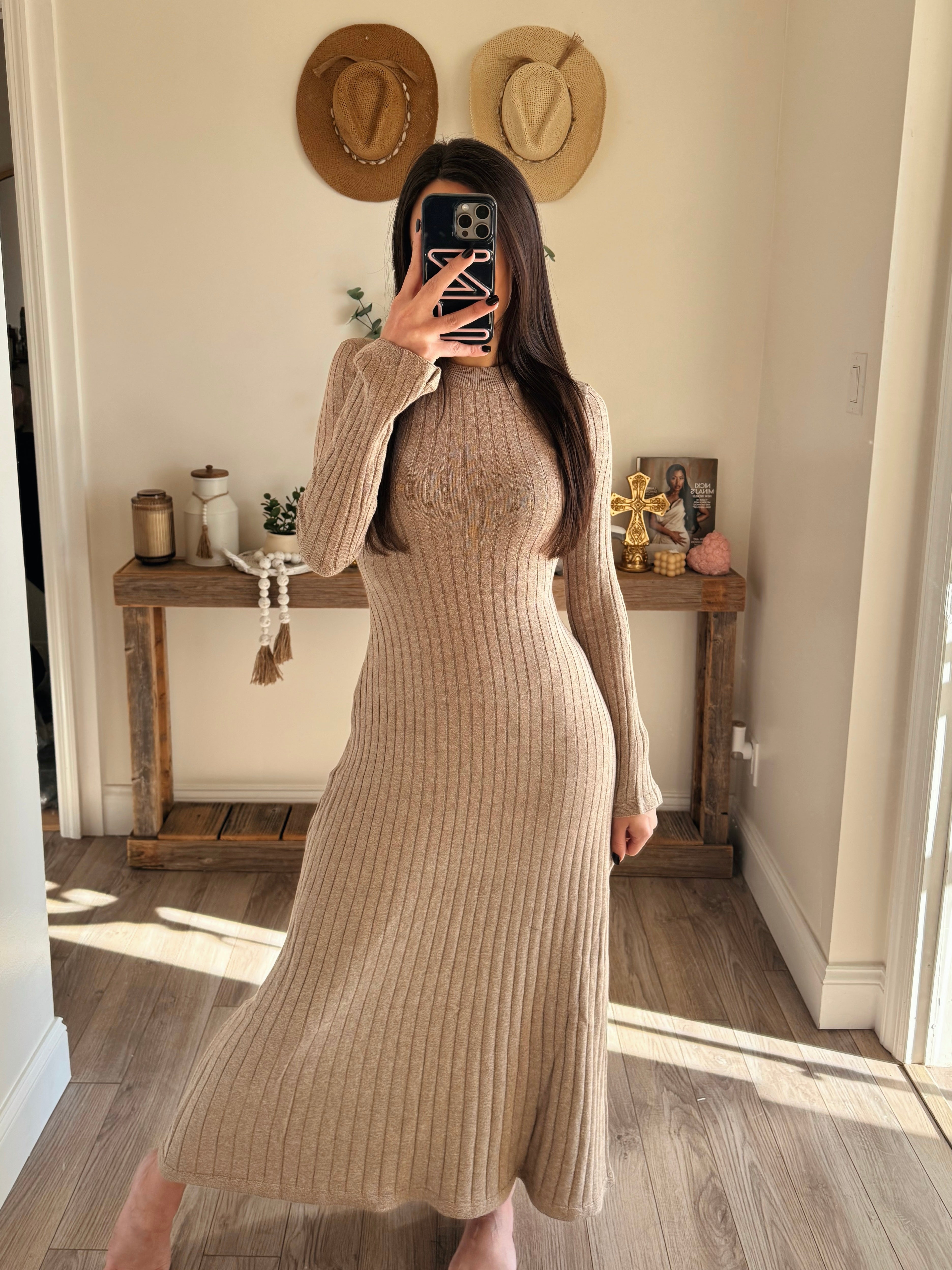 Ribbed Flare Cuff Midi Sweater Dress L Ribbed Flare Cuff Midi Sweater Dress L