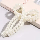 Pearl Bow Claw Clip